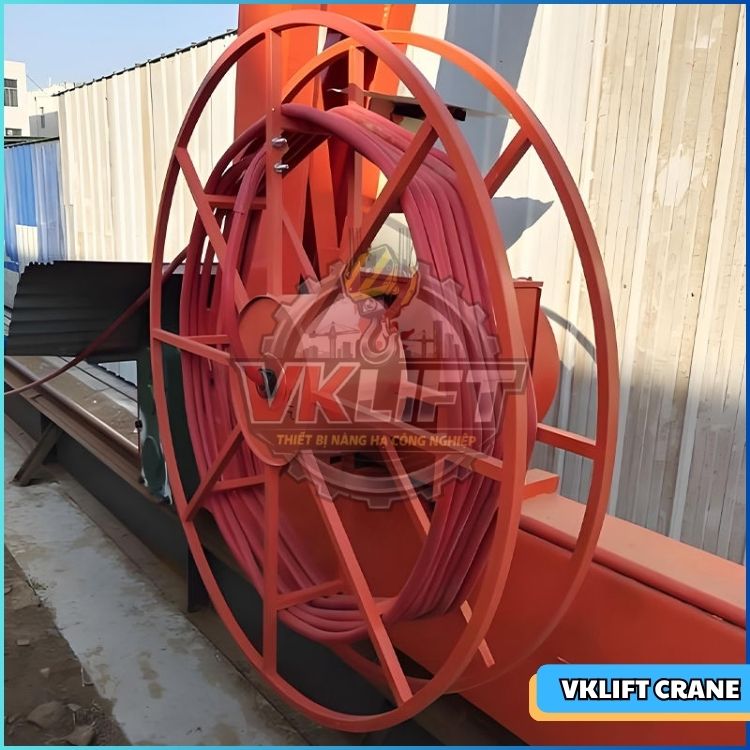 Nên Dùng Rulo Cuốn Cáp Điện Lò Xo Hay Motor Torque - Góc Nhìn Từ Kỹ Sư Hiện Trường - VNID