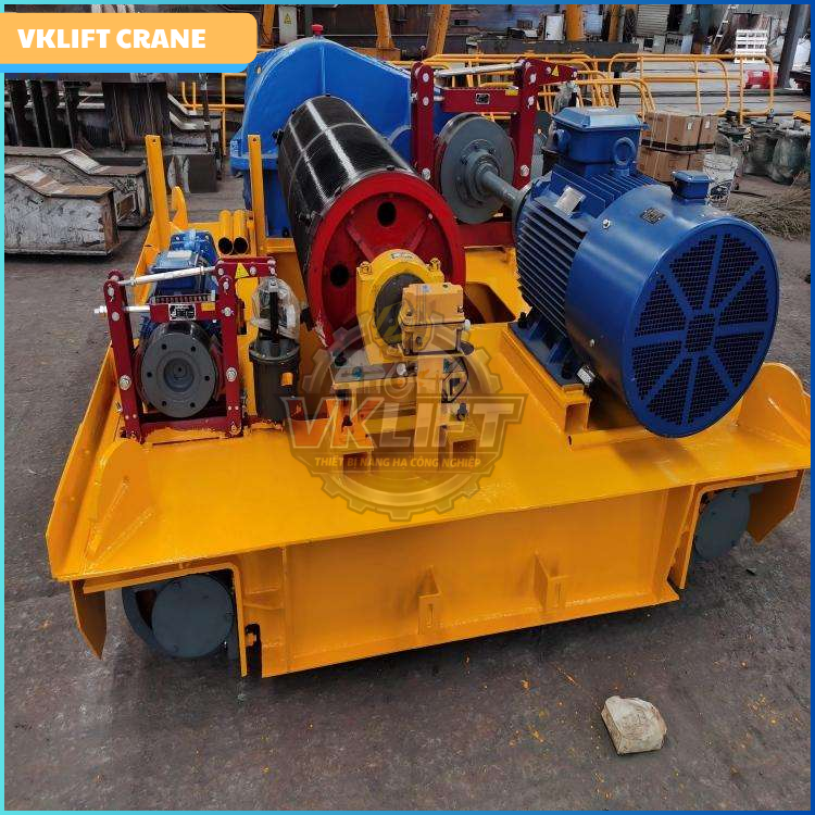Quy tắc an toàn khi vận hành xe con cầu trục trong nhà xưởng - VNID